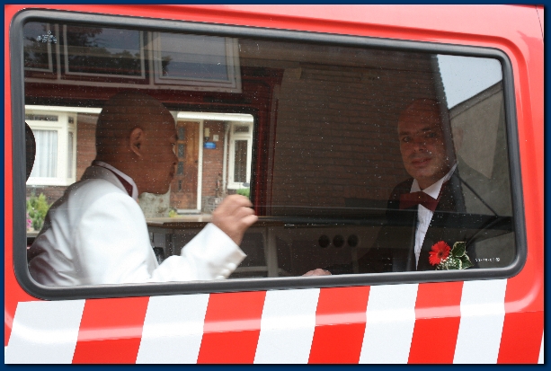 600x399 pixels (200K)