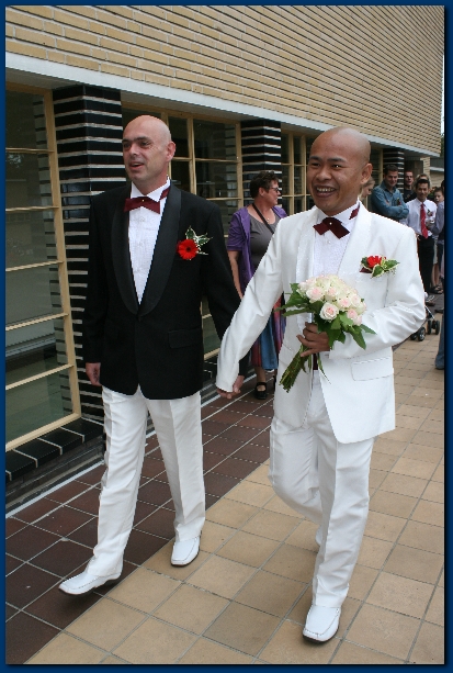 400x599 pixels (246K)