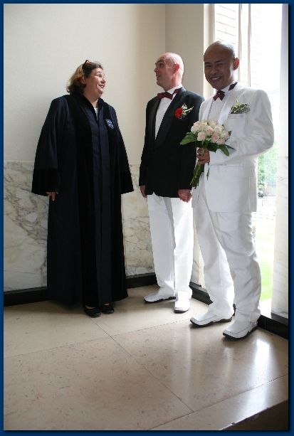 400x599 pixels (185K)