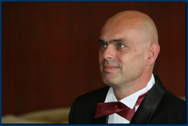 600x399 pixels (154K)