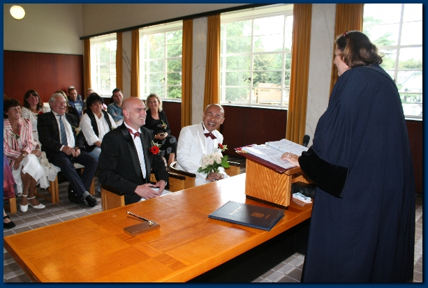 600x399 pixels (217K)