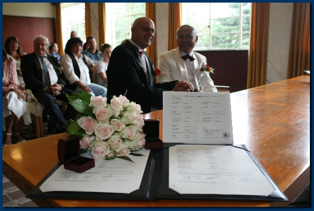 600x399 pixels (209K)