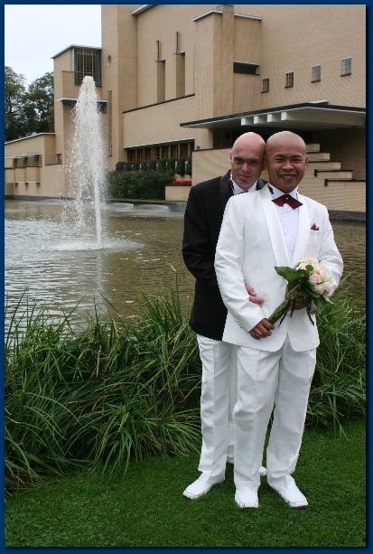 400x599 pixels (253K)