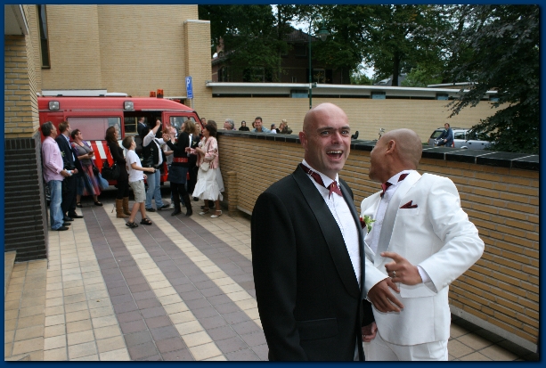 600x399 pixels (237K)