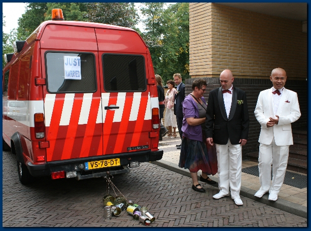 600x441 pixels (287K)