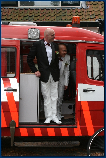 400x599 pixels (221K)