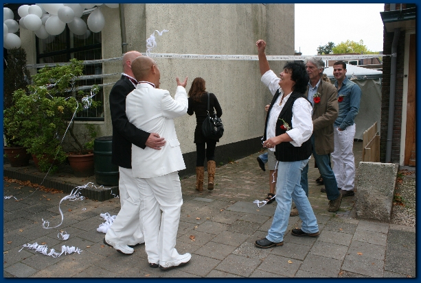 600x399 pixels (249K)