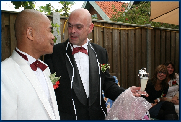 600x399 pixels (226K)