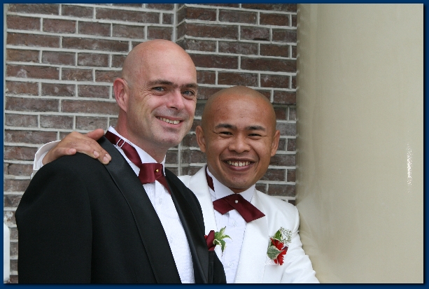 600x399 pixels (198K)