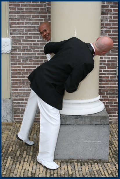 400x599 pixels (237K)