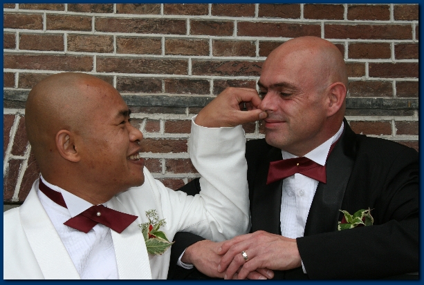 600x399 pixels (222K)