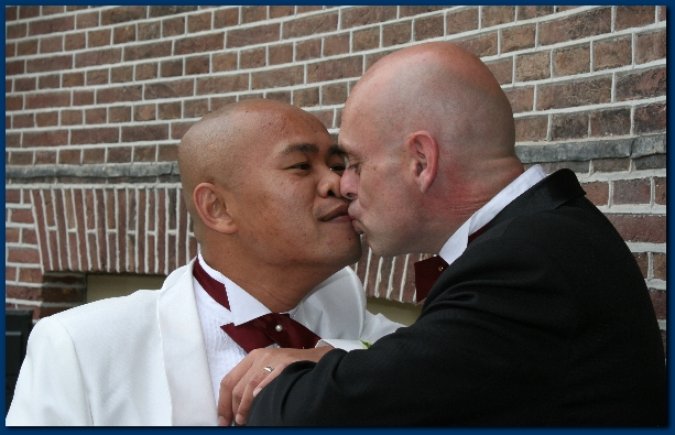 600x381 pixels (205K)