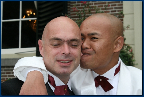 600x399 pixels (187K)