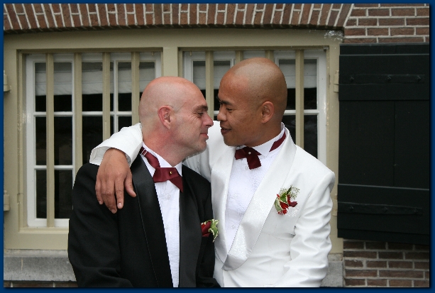 600x399 pixels (196K)