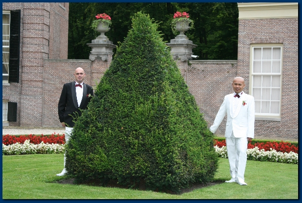 600x399 pixels (295K)