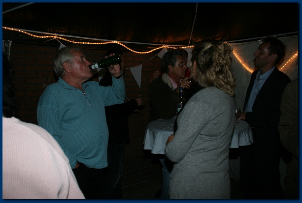 600x399 pixels (175K)